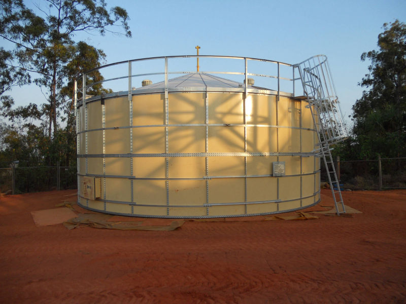 Coated Southern Cross Water Tank, Roof handrails, remote water tank